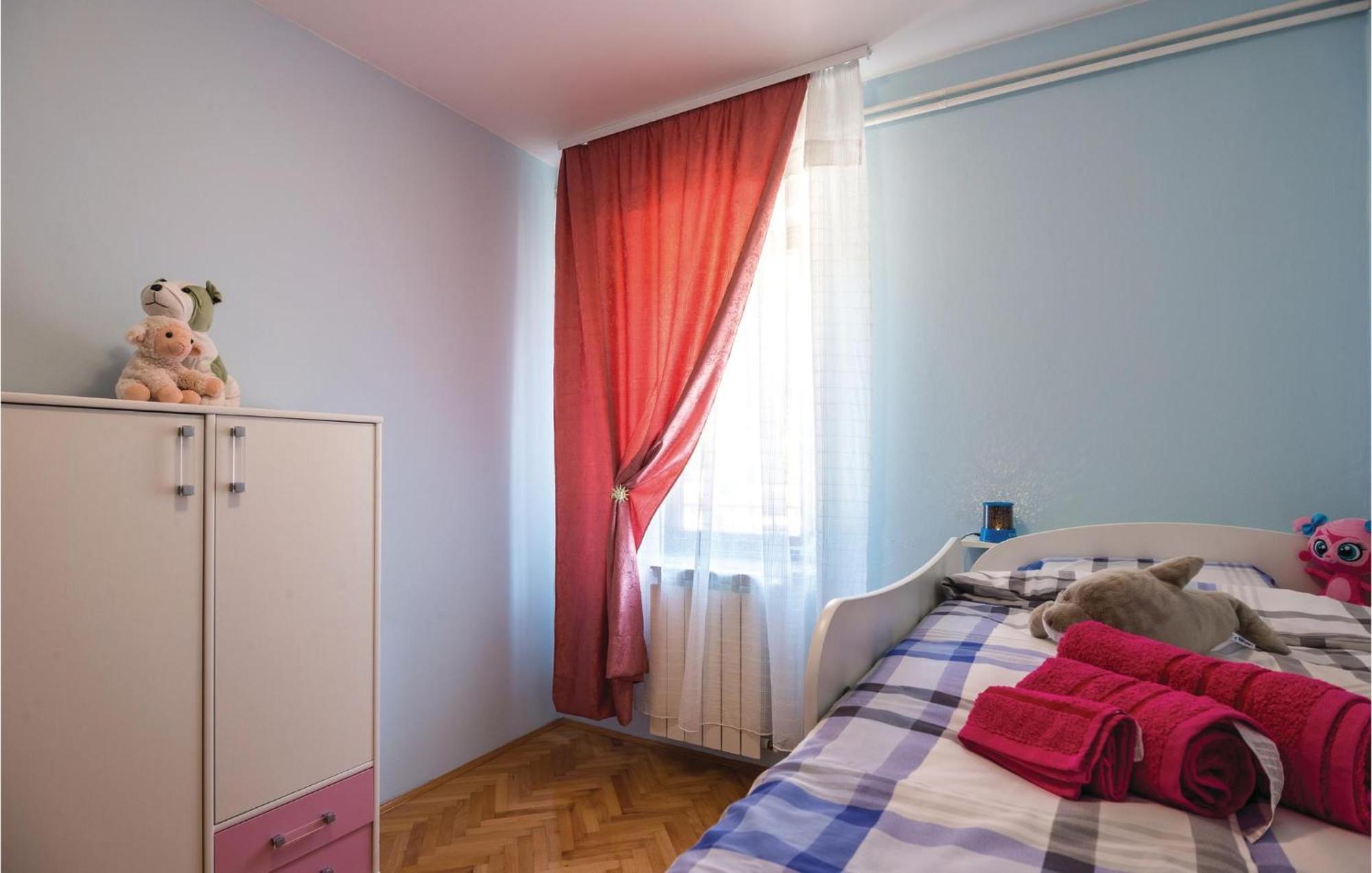 Amazing Apartment In Veprinac With Kitchen Екстер'єр фото