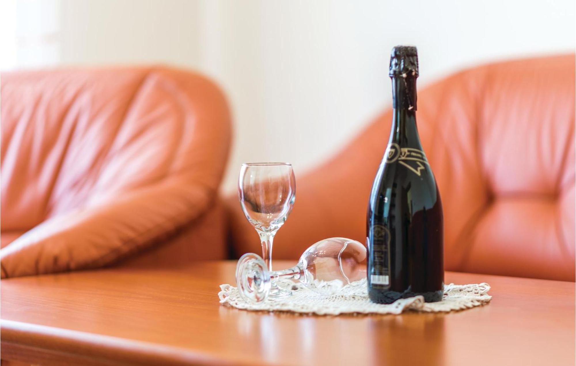 Amazing Apartment In Veprinac With Kitchen Екстер'єр фото
