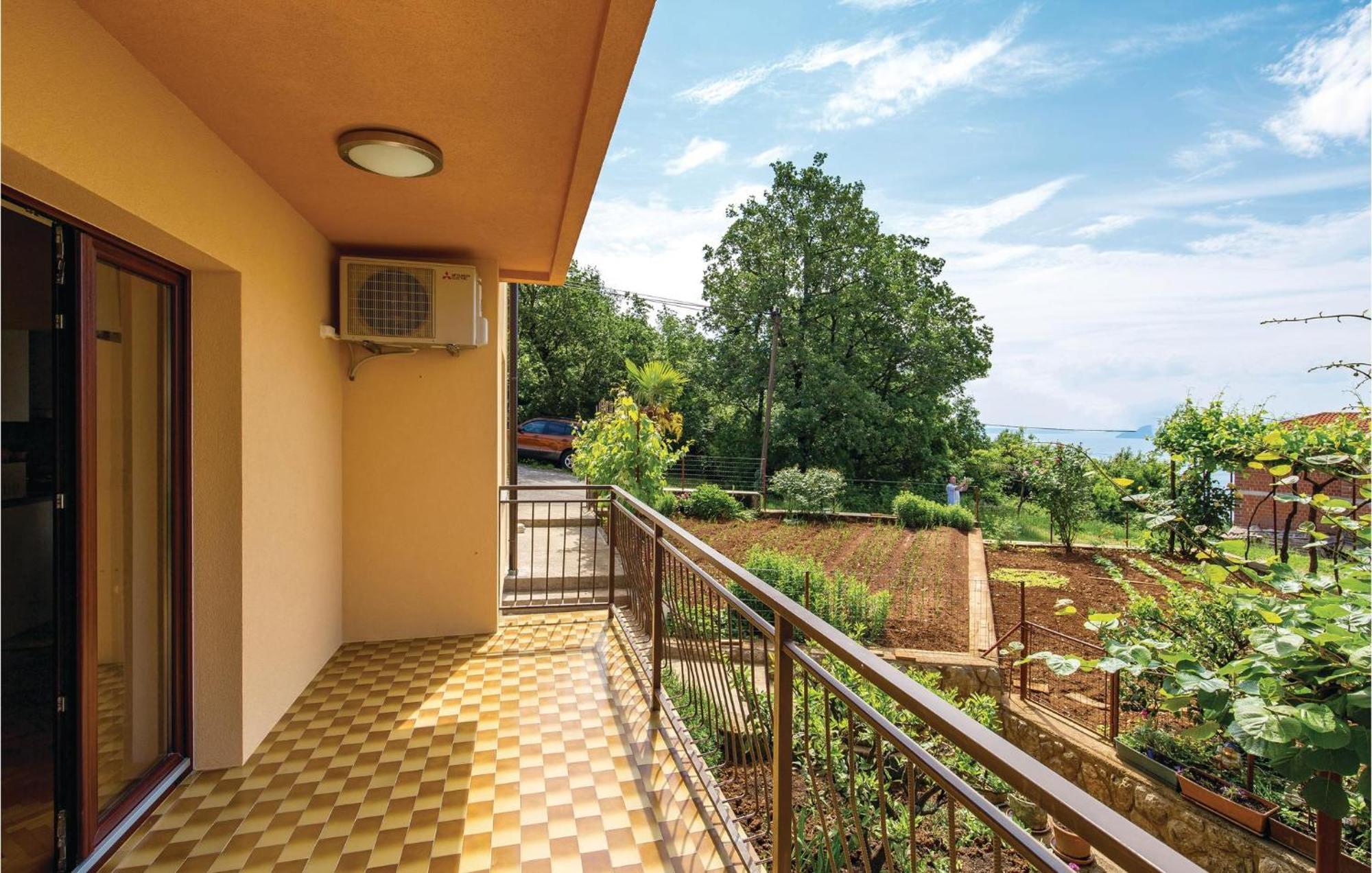 Amazing Apartment In Veprinac With Kitchen Екстер'єр фото