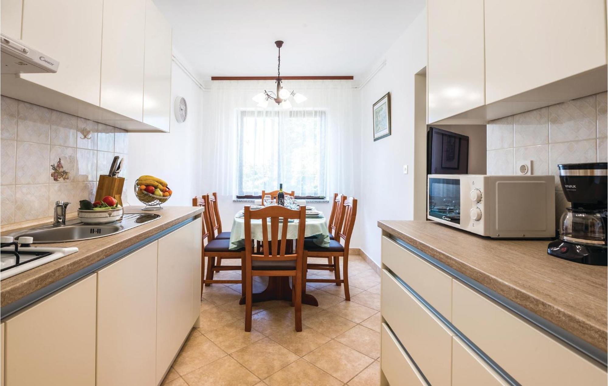 Amazing Apartment In Veprinac With Kitchen Екстер'єр фото